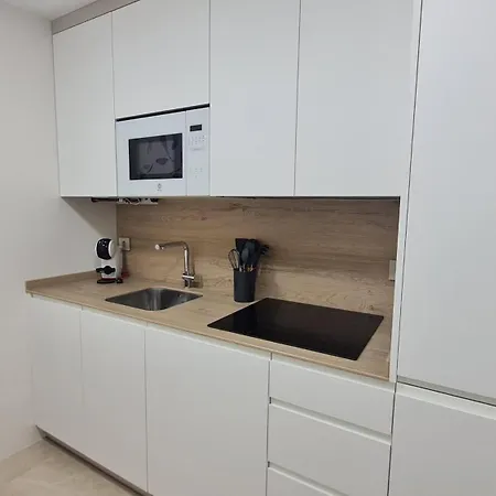 La Avenida Apartment